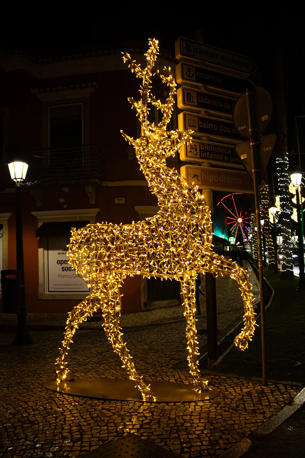 Cerf doré en 3D