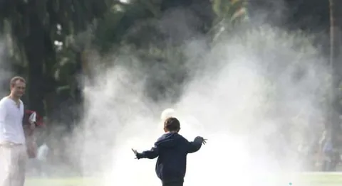 Aire de jeux d'eau brumisée