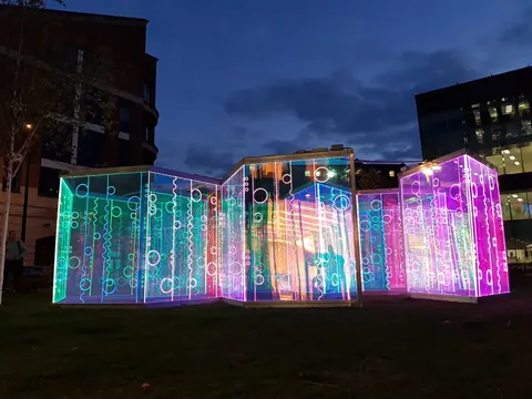 Labyrinthes et installations immersives
